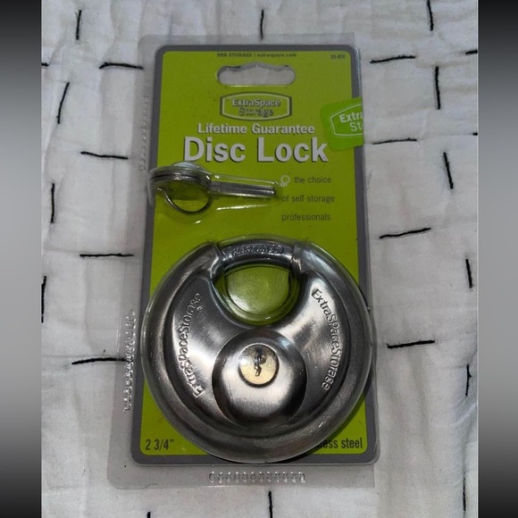 NWT-storage unit lock - Picture 1 of 3